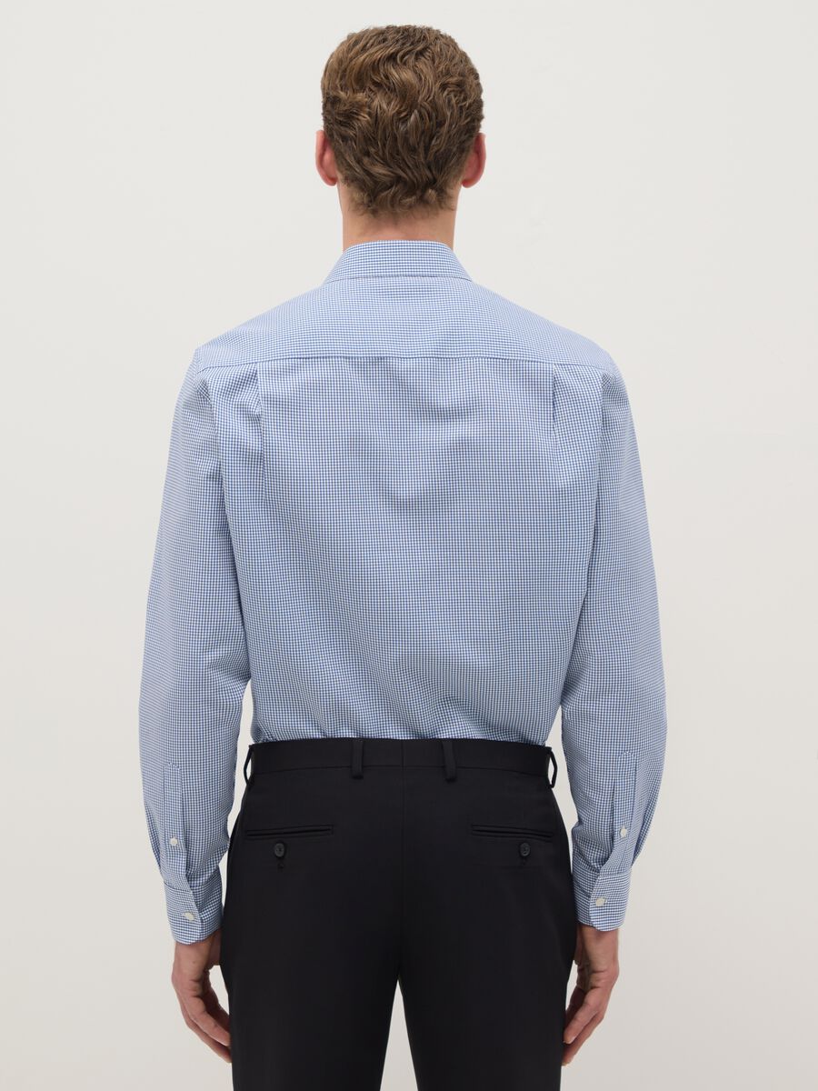 Hellblau kariertes Hemd aus reiner Baumwolle im Regular Fit mit einfacher B&uuml;gelfunktion_2