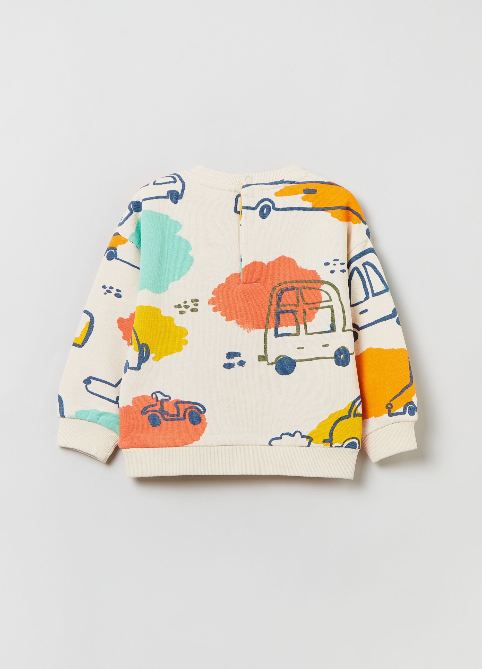 Sweatshirt with round neck and cars print