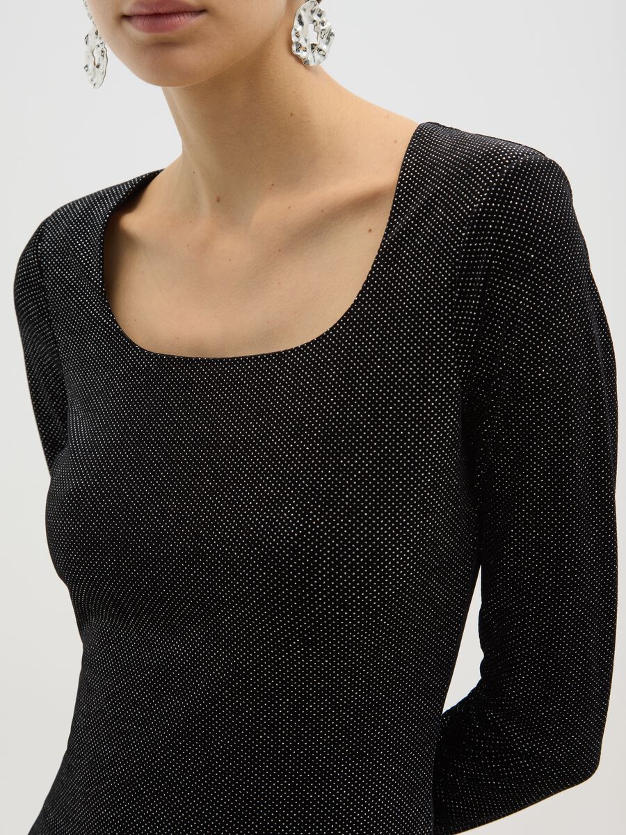 Black long-sleeve fitted dress_3