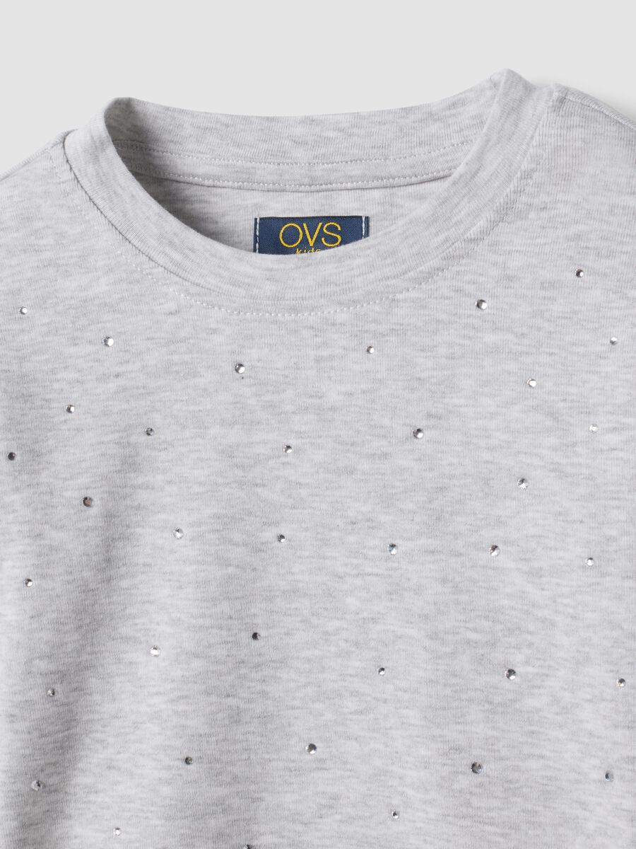 T-shirt grigia in cotone organico e viscosa elasticizzata con strass_1