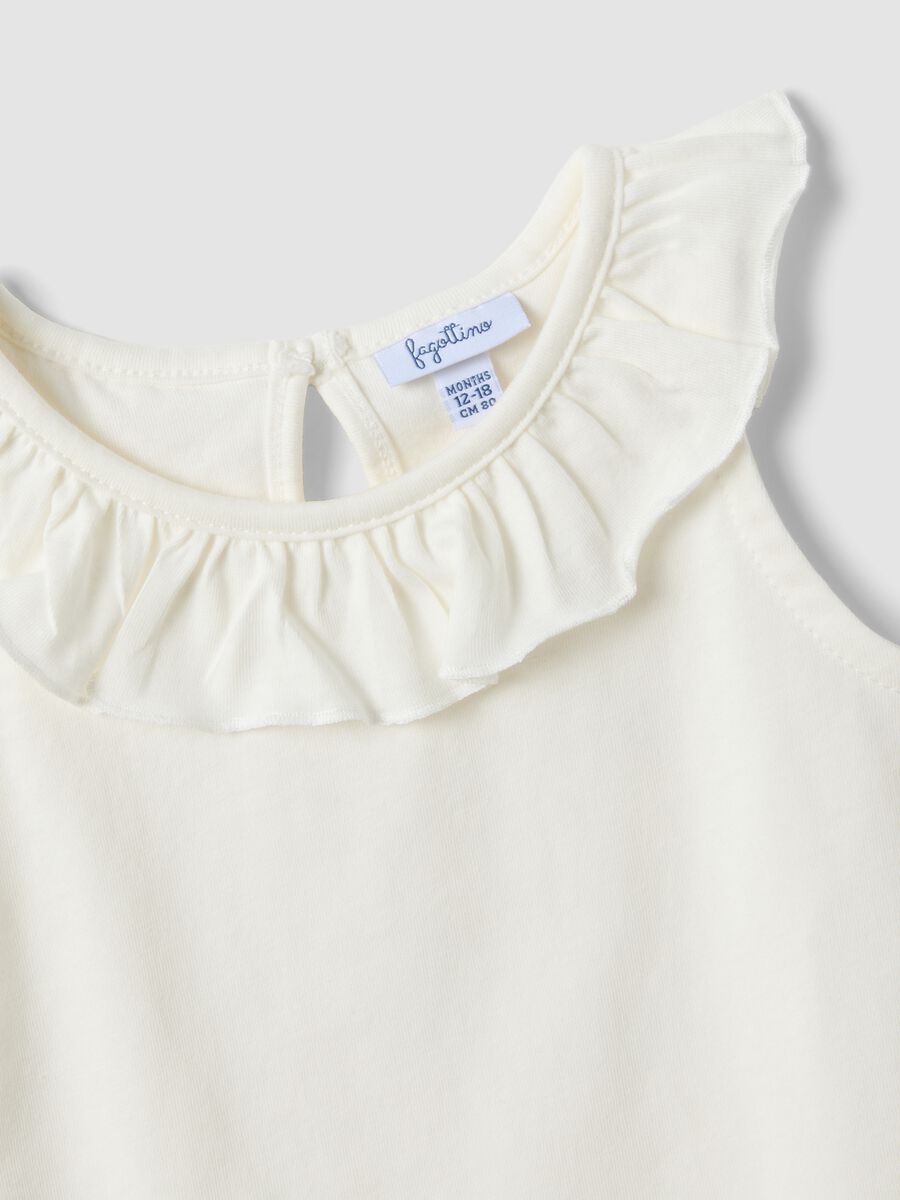 White organic cotton tank top with ruffle trim_3