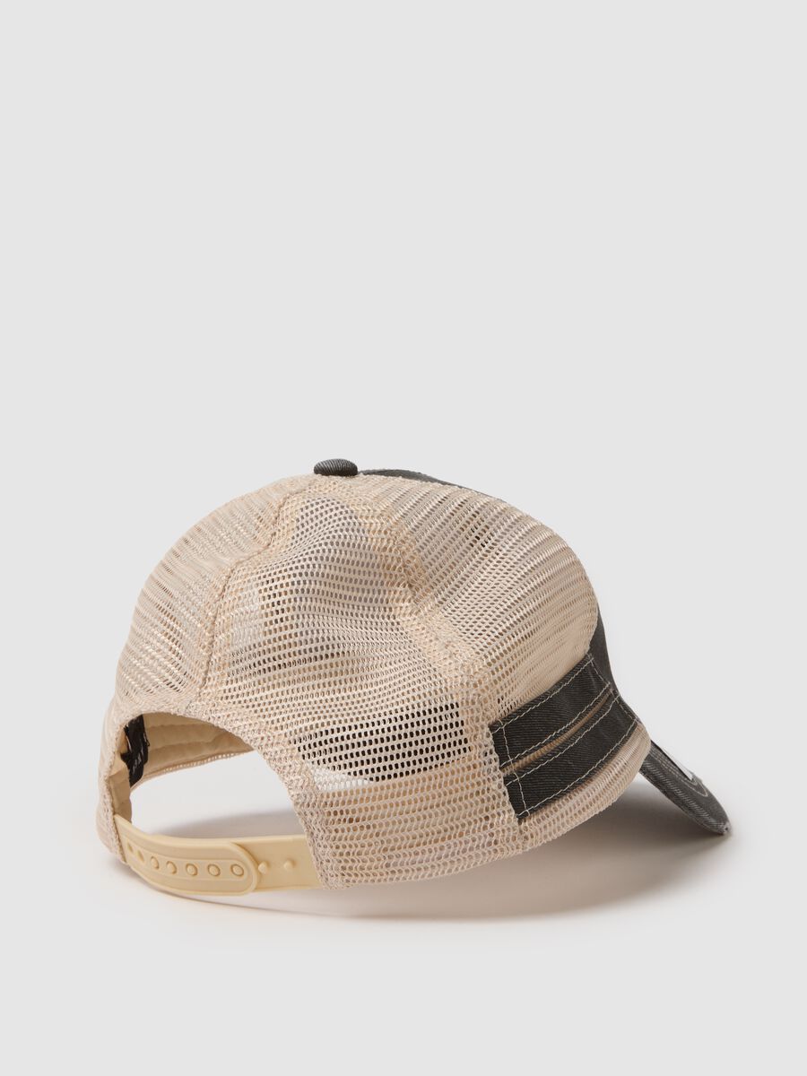 Regular fit multicolour pure cotton cap with mesh and lettering_1