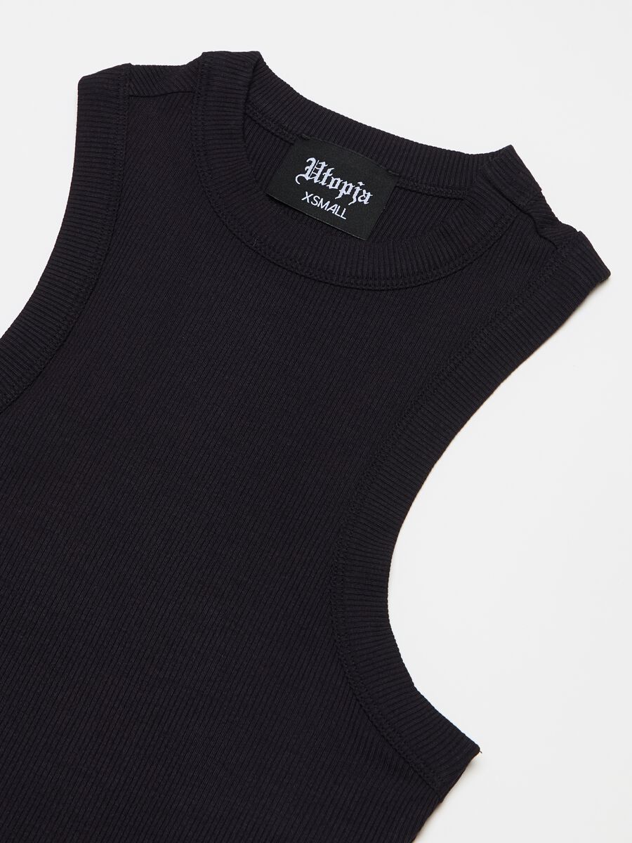Rounded Crop Tank Black_6