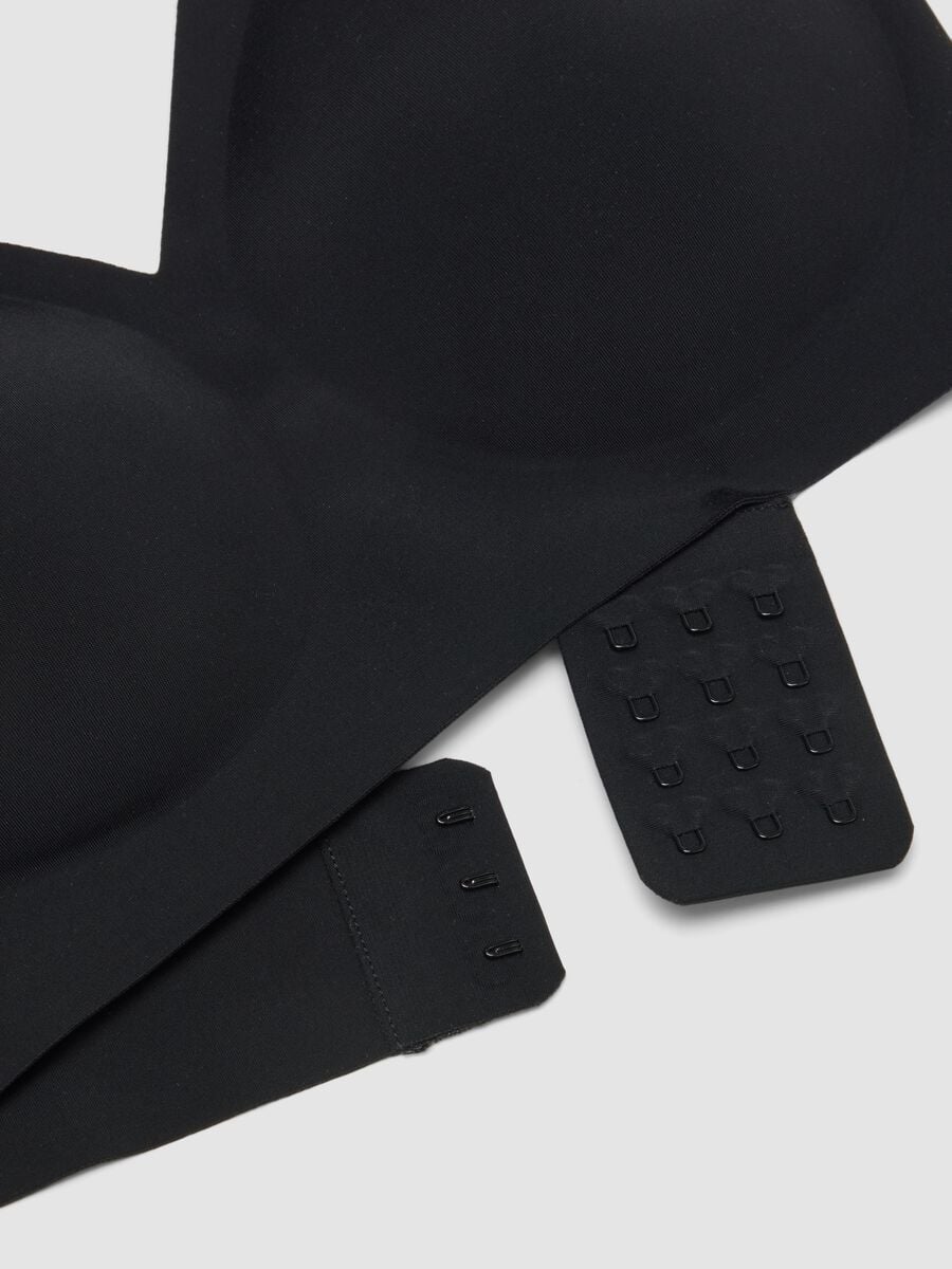 Schwarzer BH aus Stretchmaterial mit herausnehmbaren Cups_5