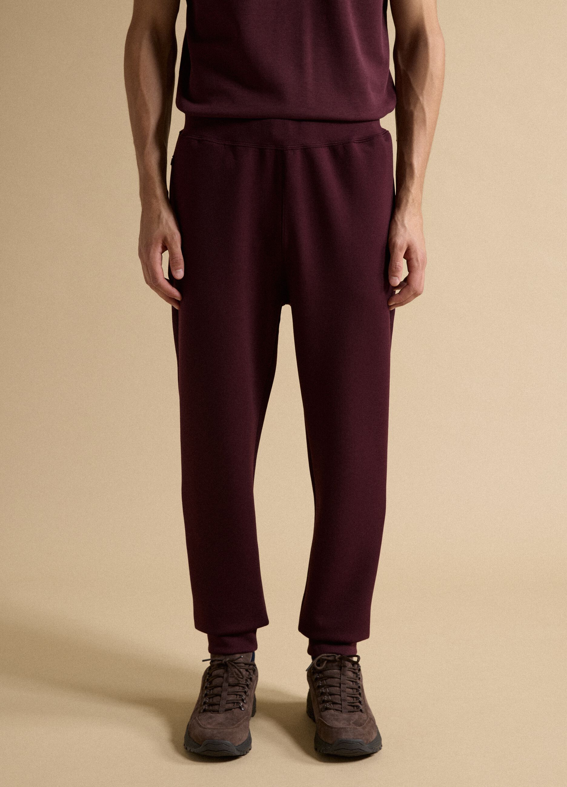 Regular-fit red joggers in stretch Easy Dry fabric