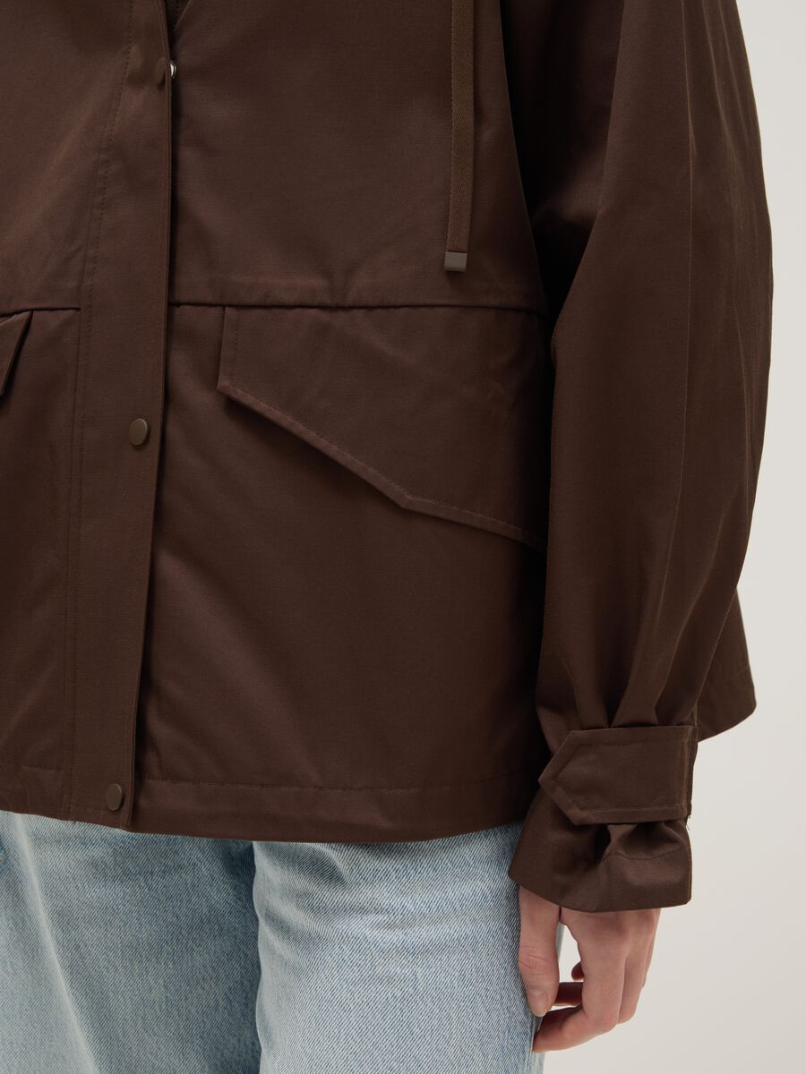 Brown cotton blend regular fit jacket with zip and hood_3