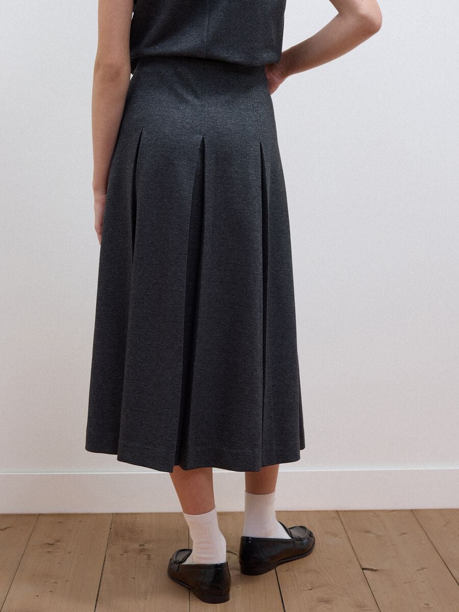 Long grey stretch-viscose skirt, regular fit_2