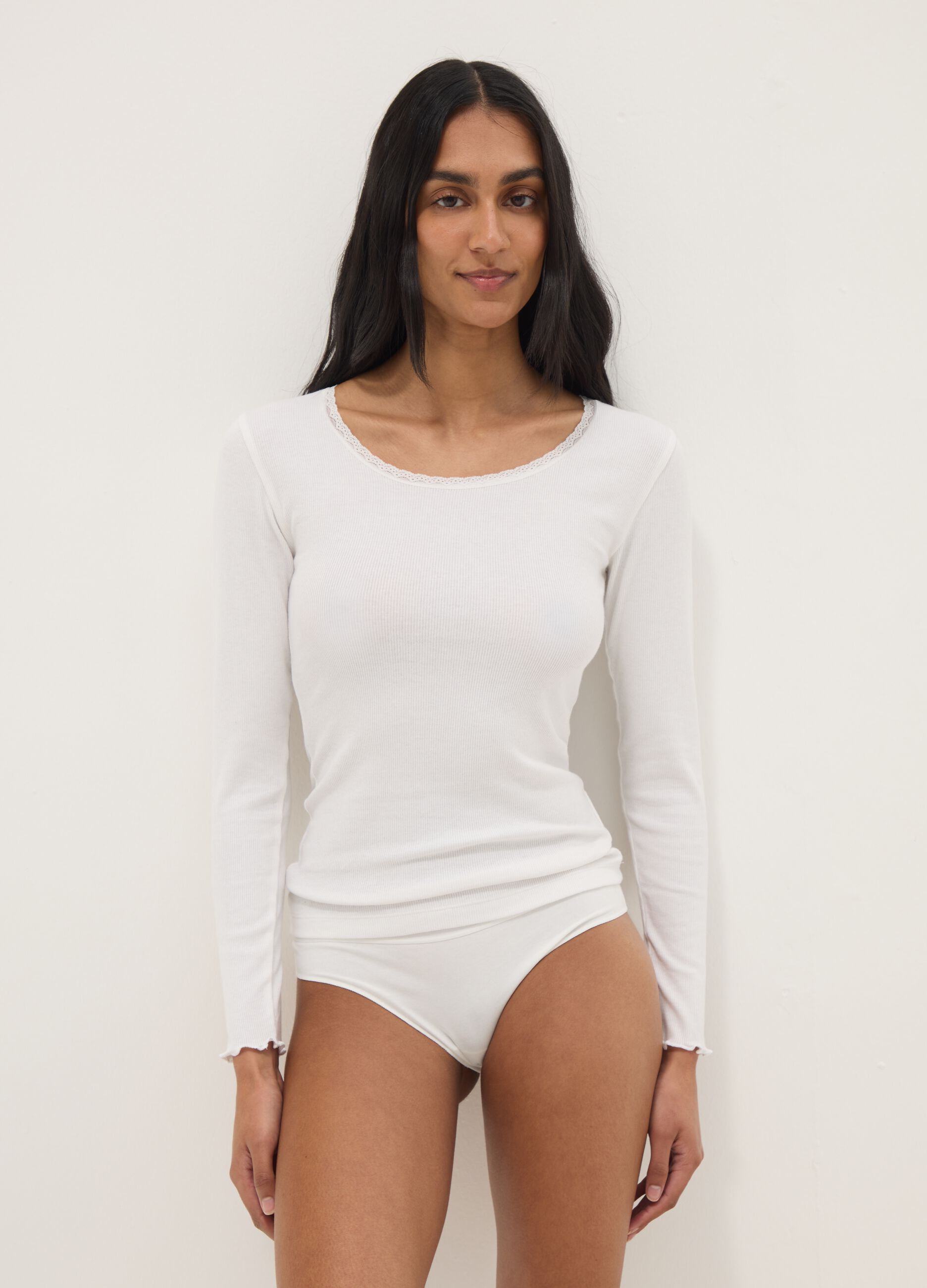 White long sleeve crew neck cotton blend regular fit shirt