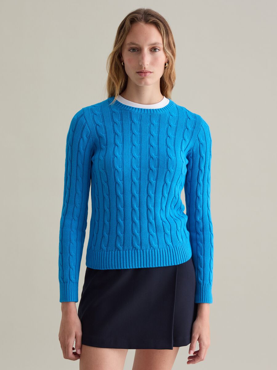 Ribbed pullover with cable-knit design_0
