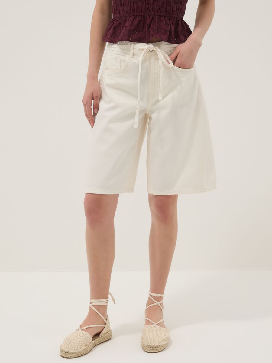 White pure cotton Bermuda shorts_2