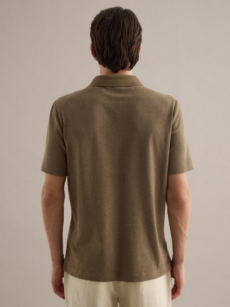 Brown regular fit linen and cotton blend polo_3