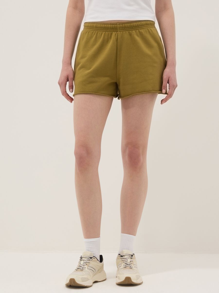 Green cotton-blend shorts with elasticated waist, regular fit_1