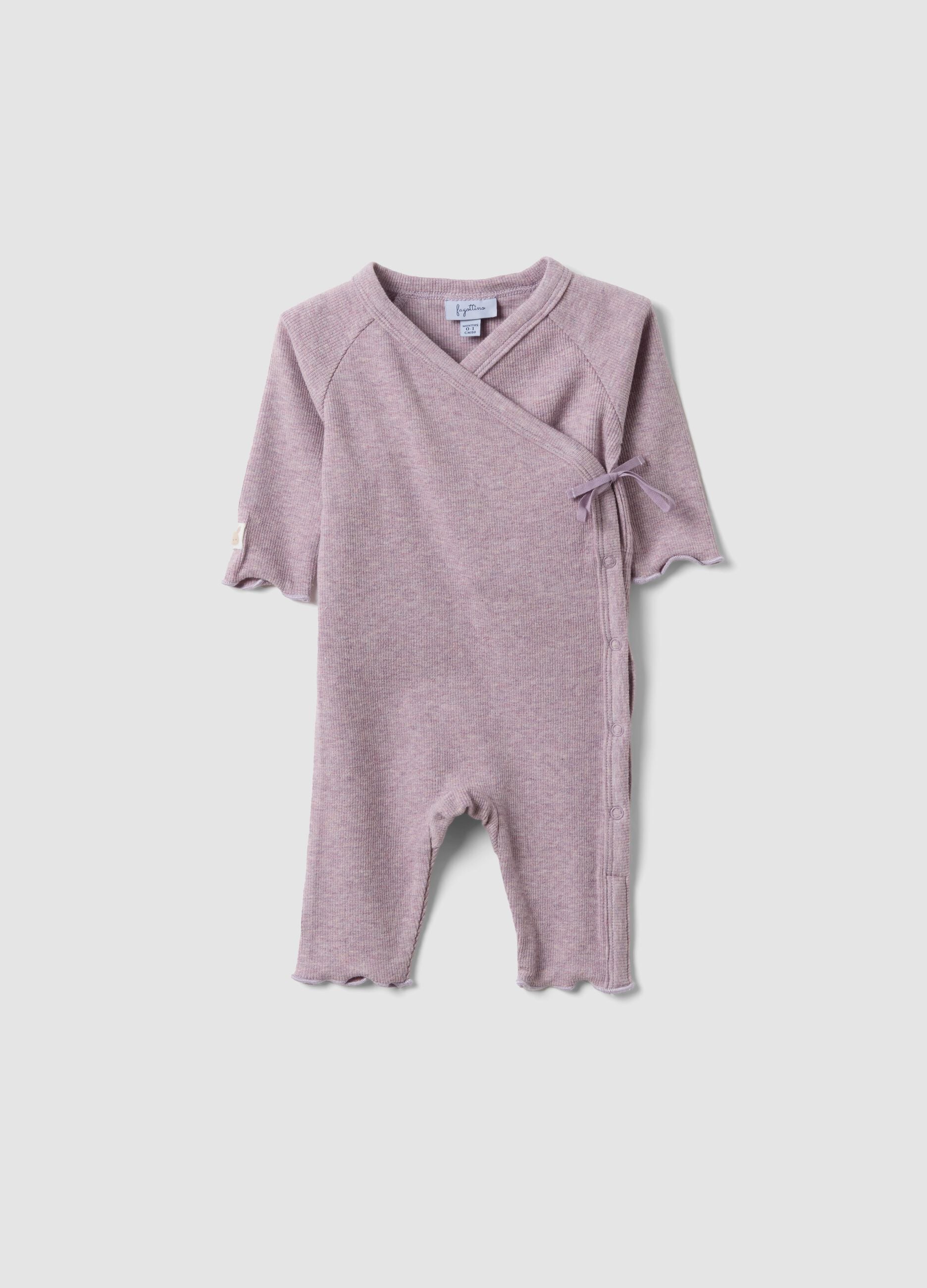 Violetter Wickel-Strampler aus Bio-Baumwolle f&uuml;r Baby-M&auml;dchen