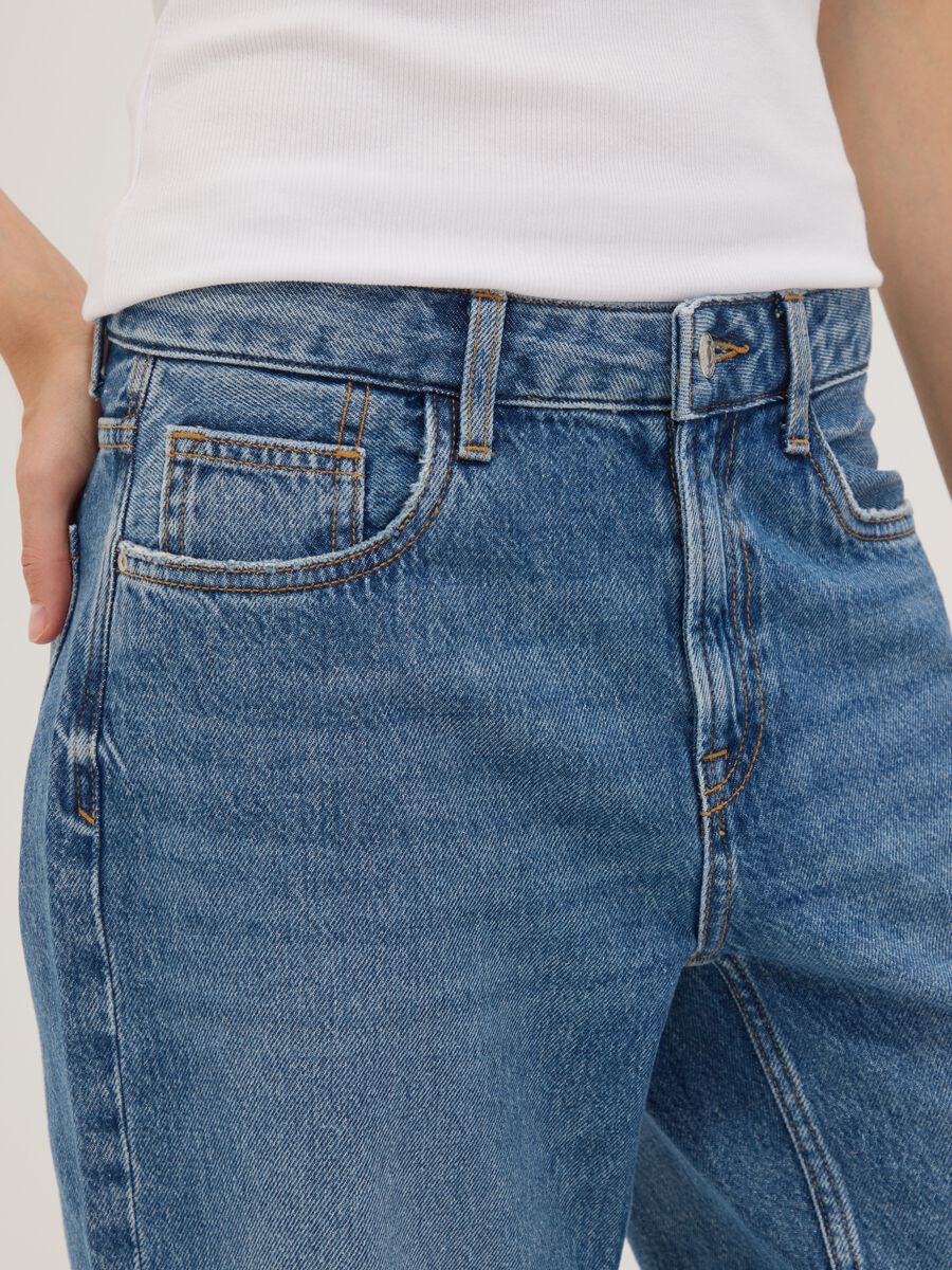 Straight-Fit-Jeans aus reiner Baumwolle in Blau-Denim_3