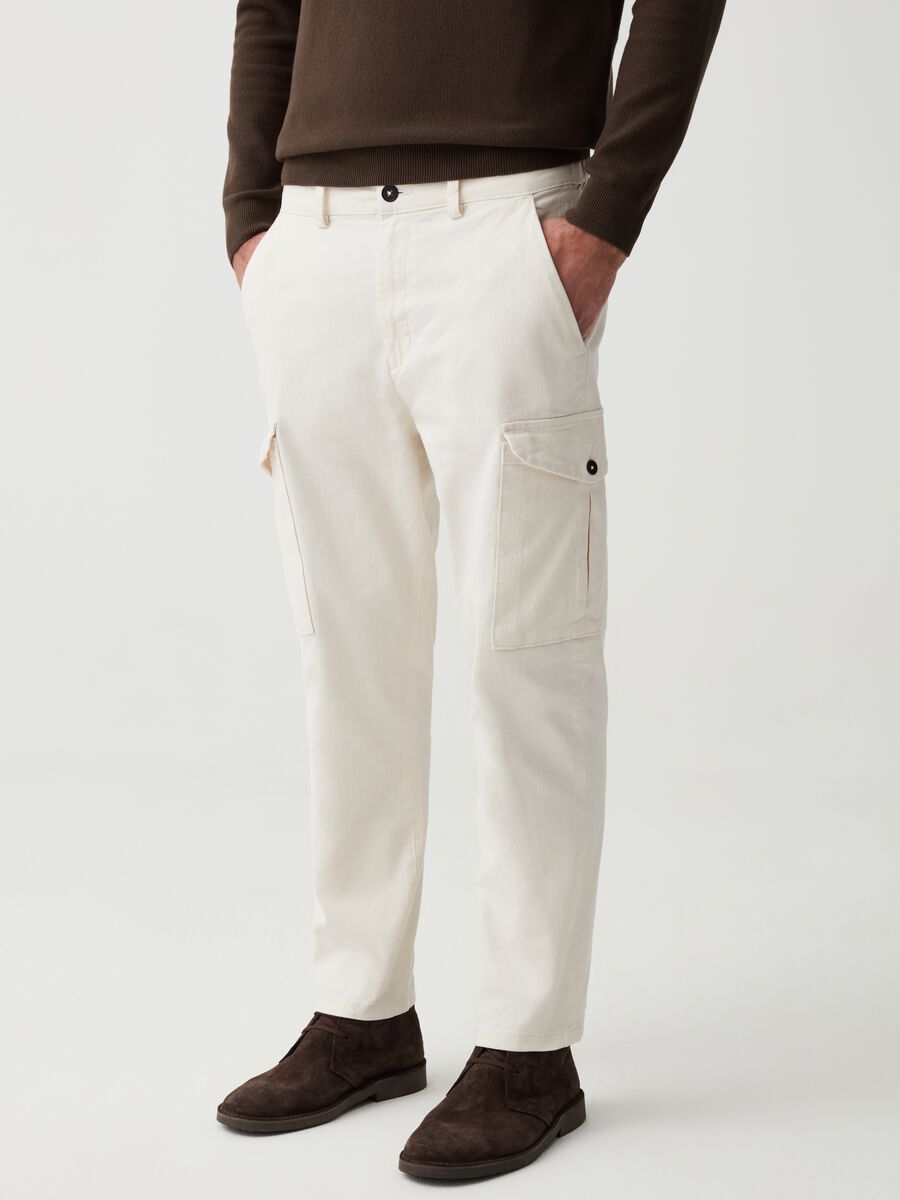 Regular-fit cargo trousers_1