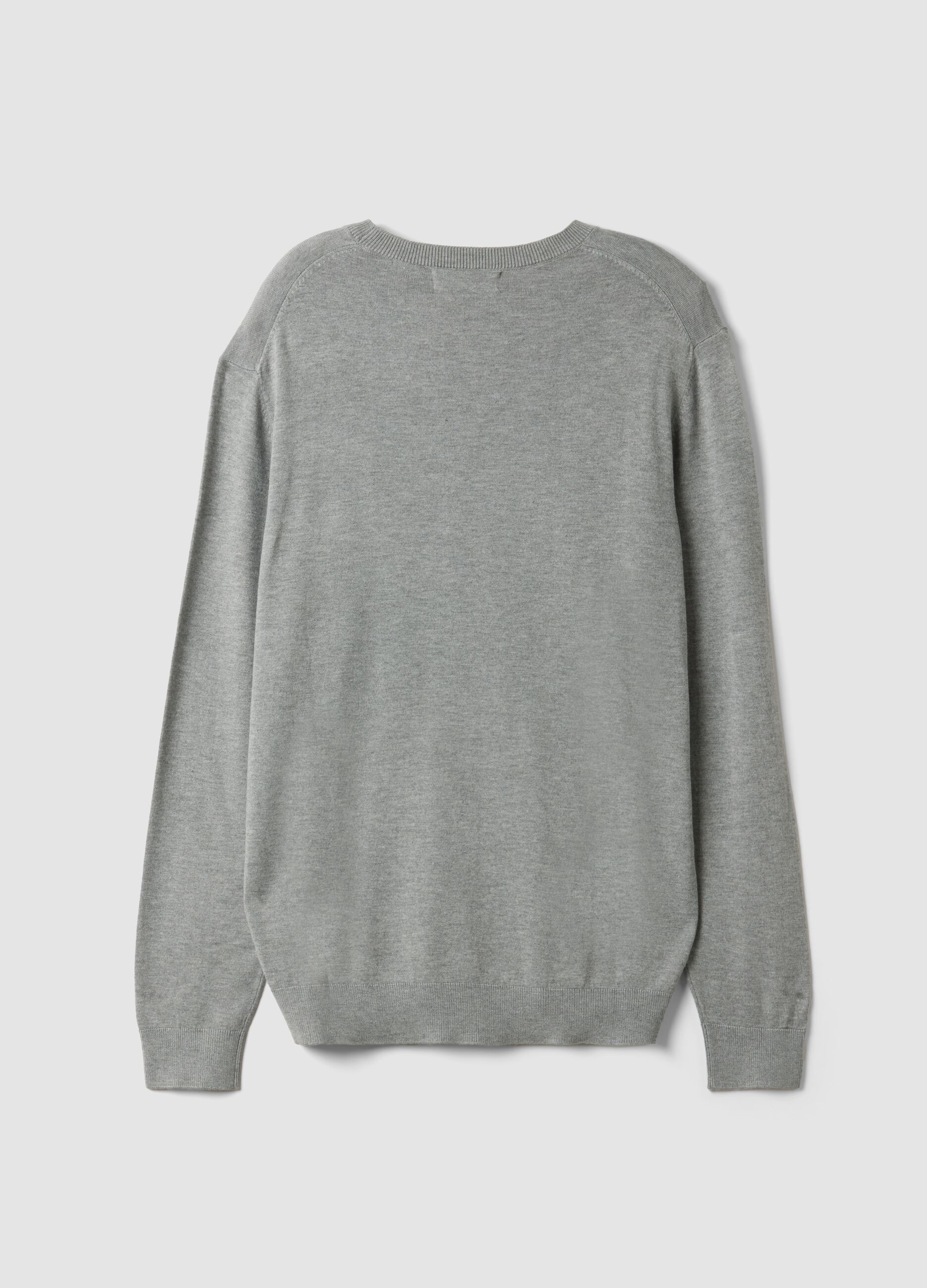 Camisola cinzenta de decote redondo em mistura de viscose, corte regular
