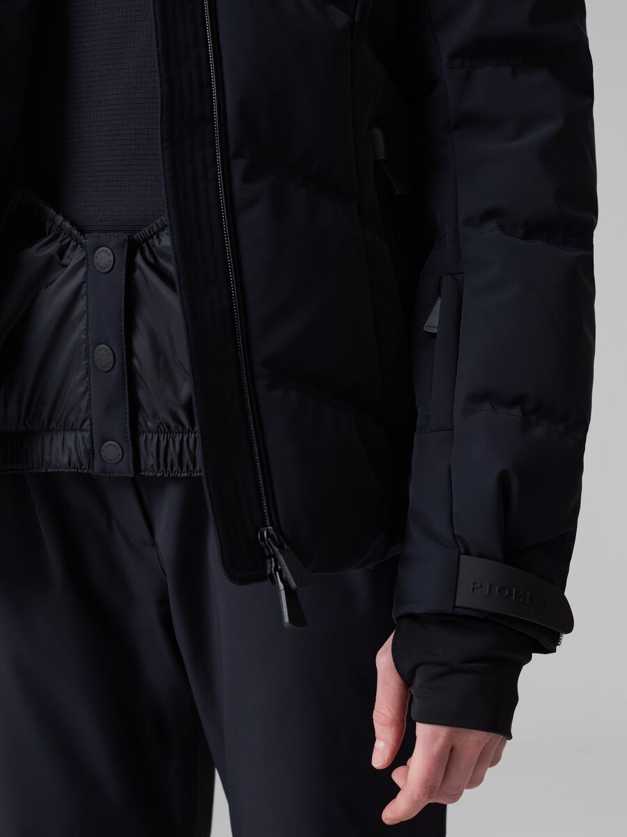 Ski jacket with detachable hood_5