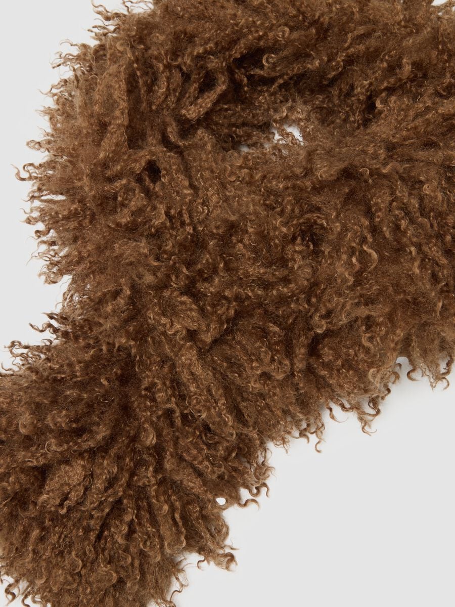 Sciarpa marrone effetto peluche_1