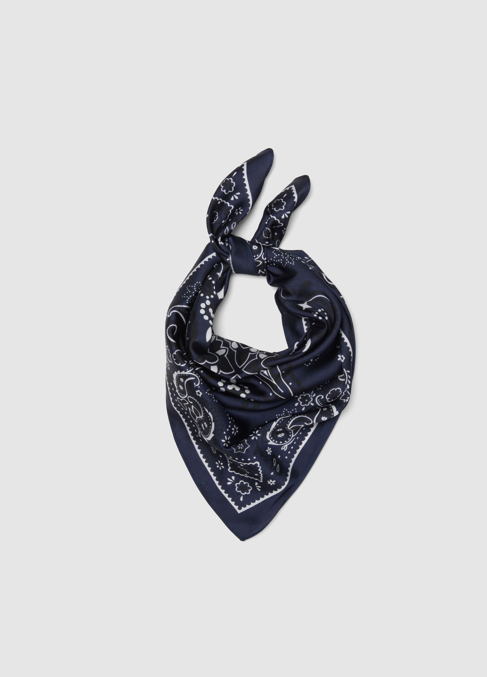 Blue pure cotton bandana regular fit with paisley pattern