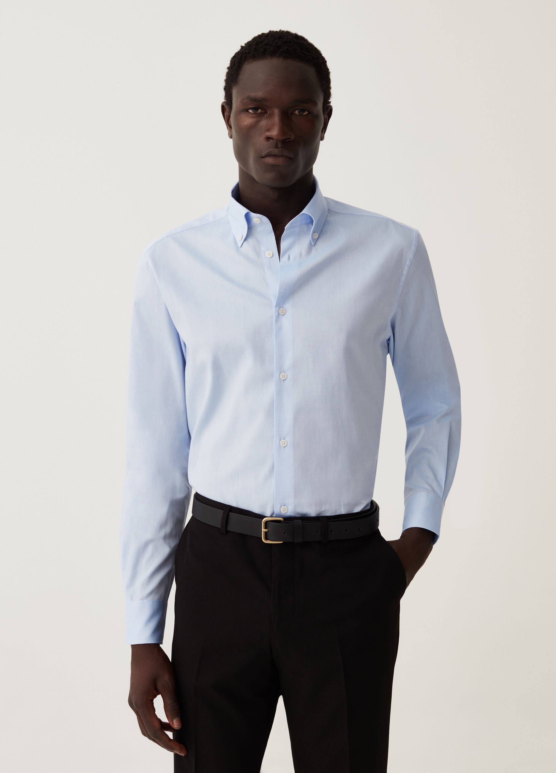 Regular-fit shirt in cotton with button-down collar_0