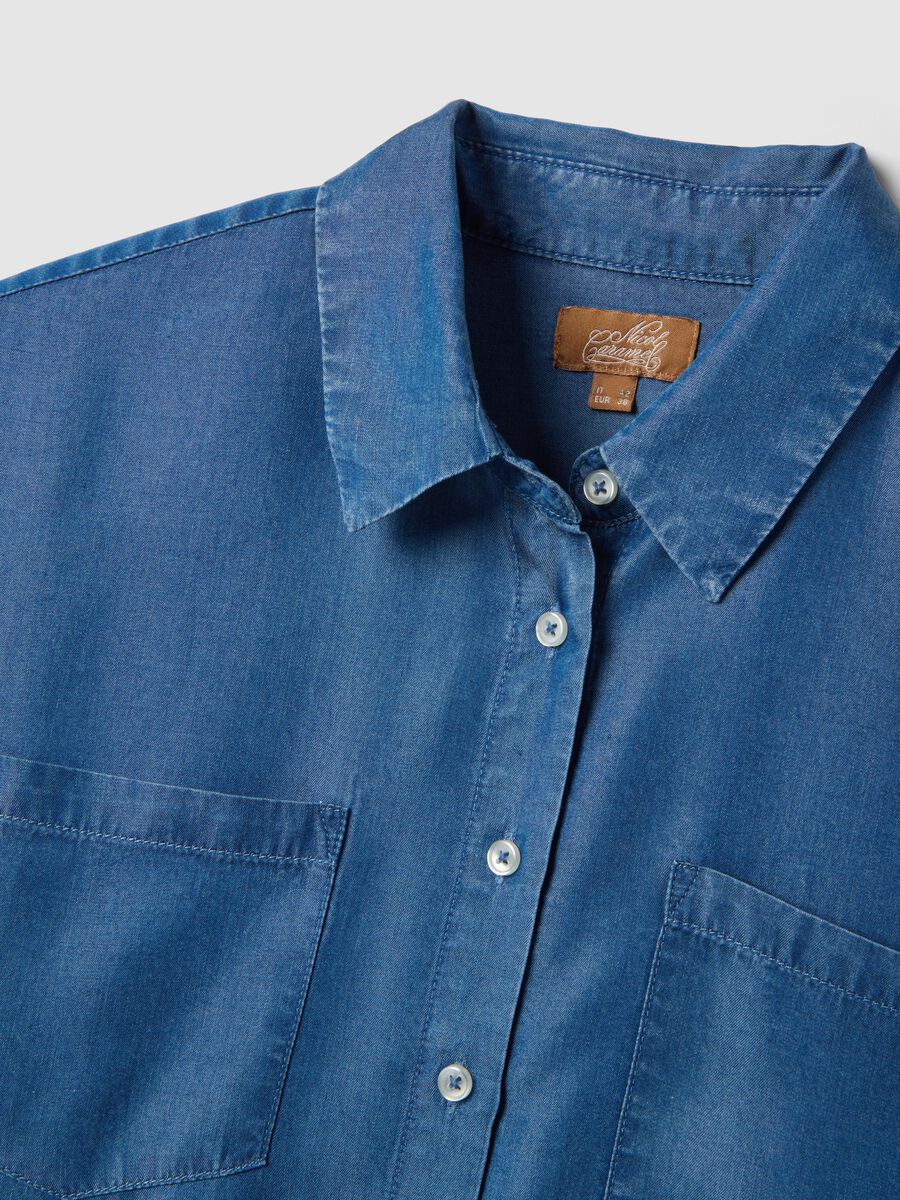 Maternity shirt in pure blue lyocell regular fit with buttons_1