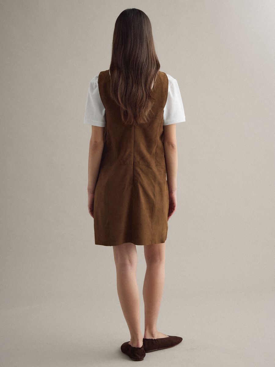 Sleeveless brown dress in genuine leather_2