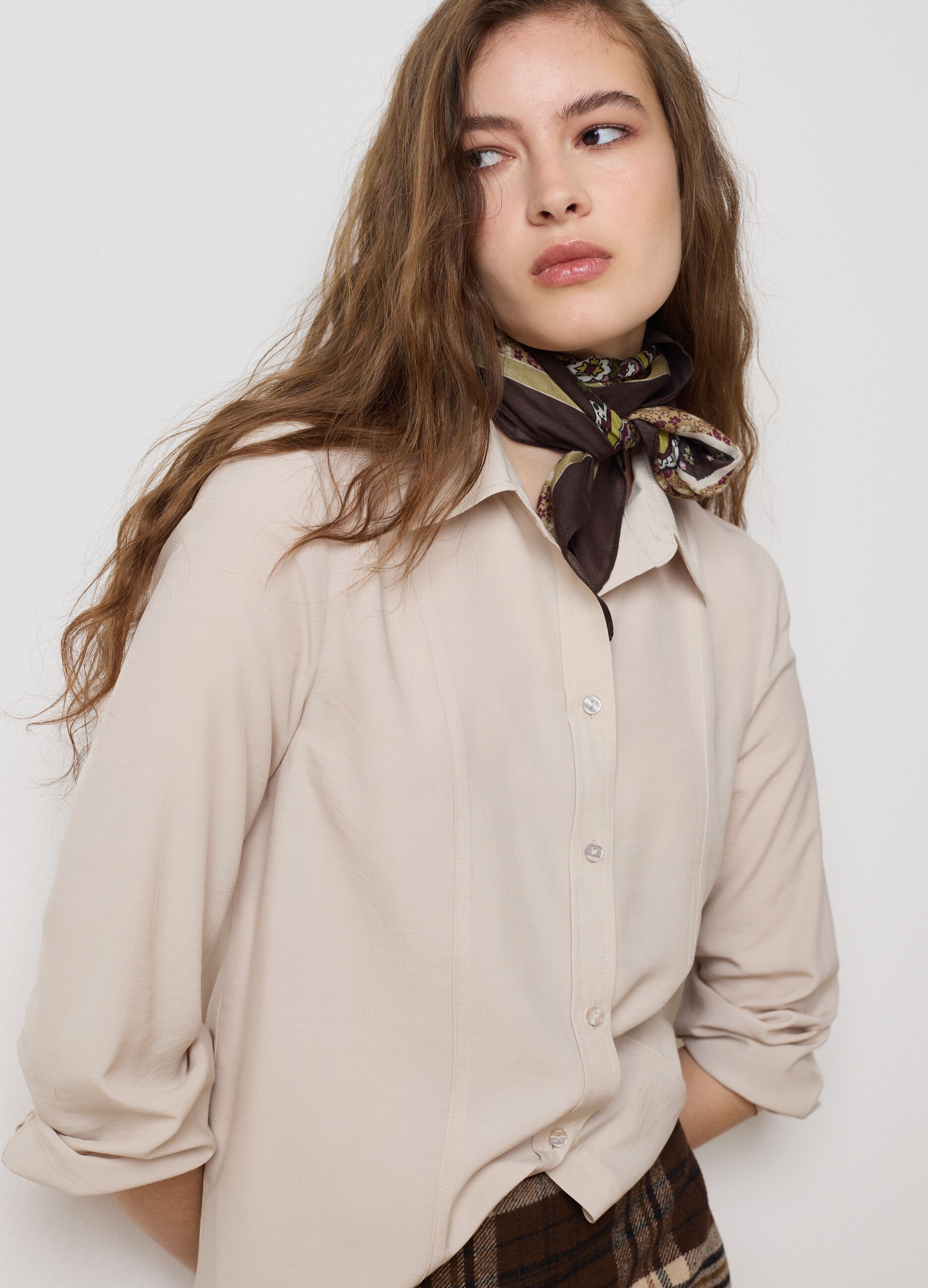 Regular fit beige satin shirt