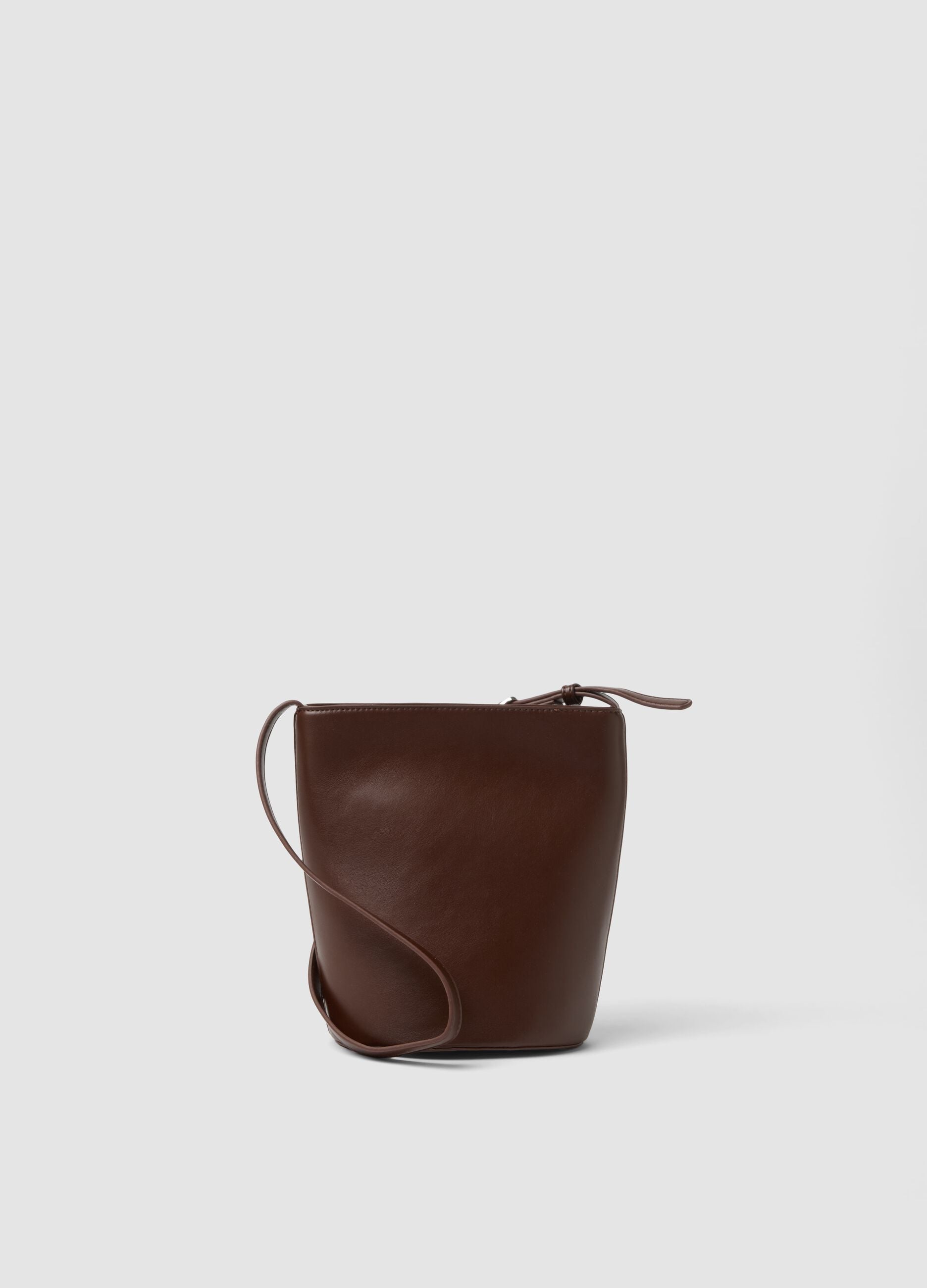 Brown bucket bag with adjustable shoulder strap