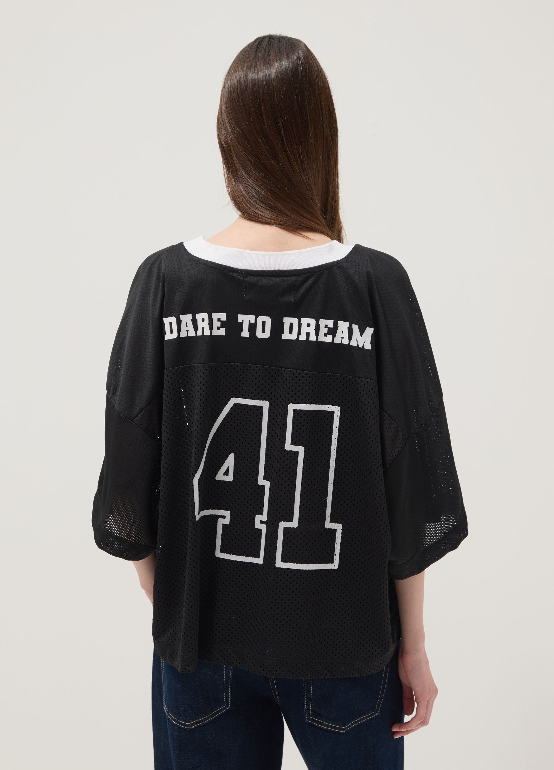 Black short-sleeve T-shirt with perforated insert, regular fit