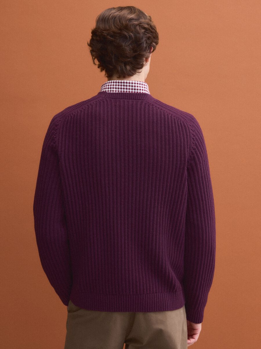Violetter Rippstrick-Pullover aus Baumwollmix mit Rundhalsausschnitt, Regular Fit_3
