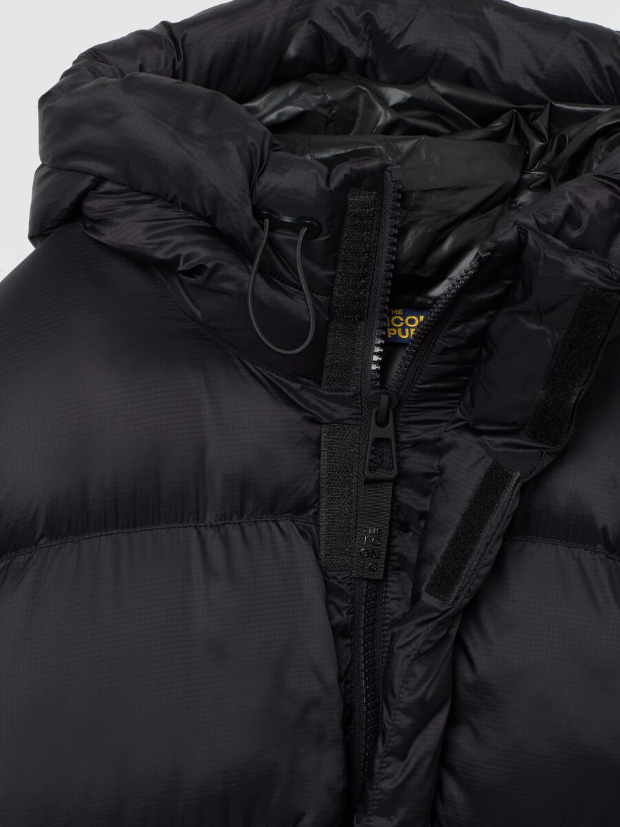Black Iconic Puffer with Adjustable Hood_5