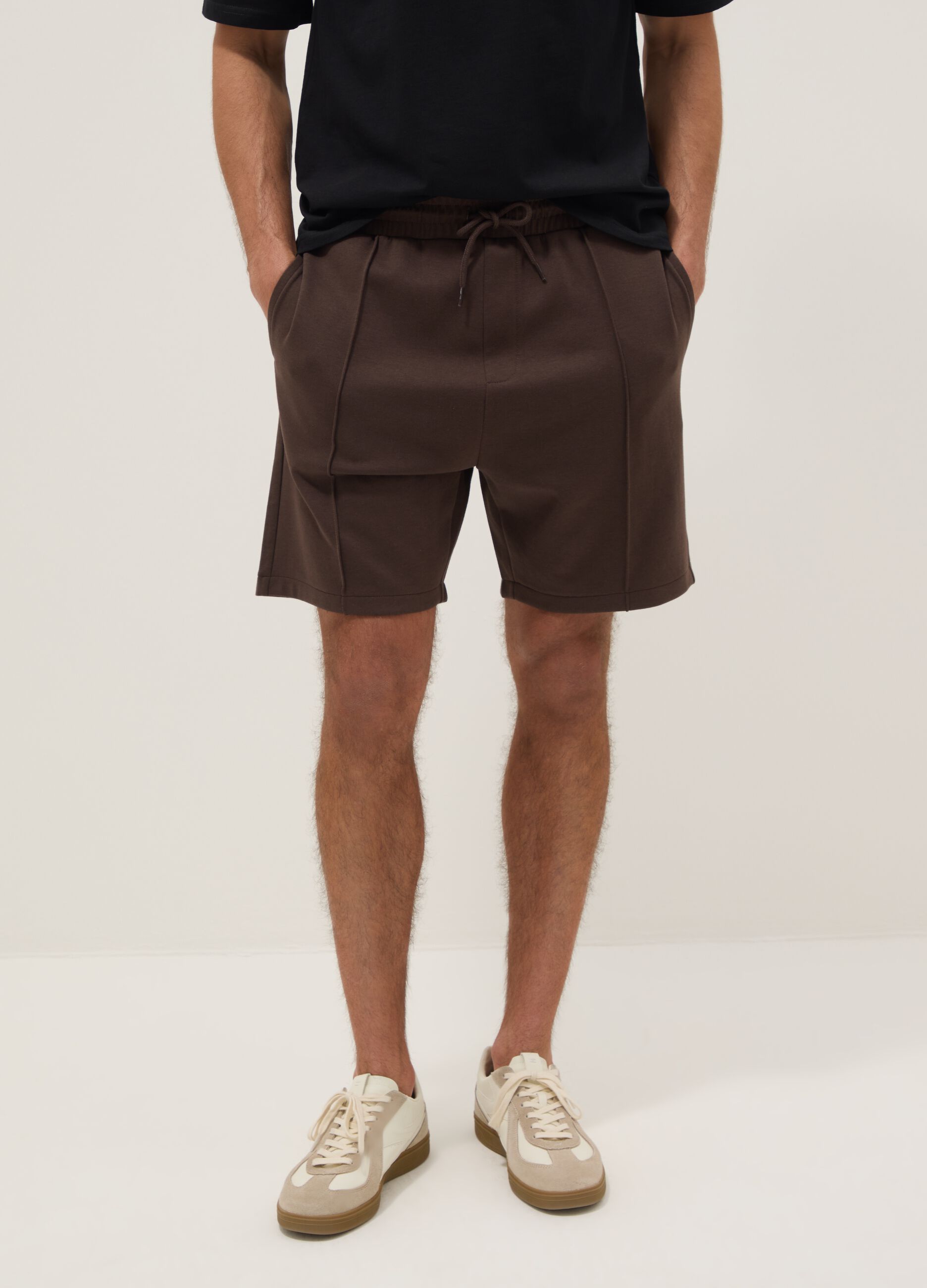 Braune Regular-Fit-Shorts aus Baumwollmischung mit Tunnelzug