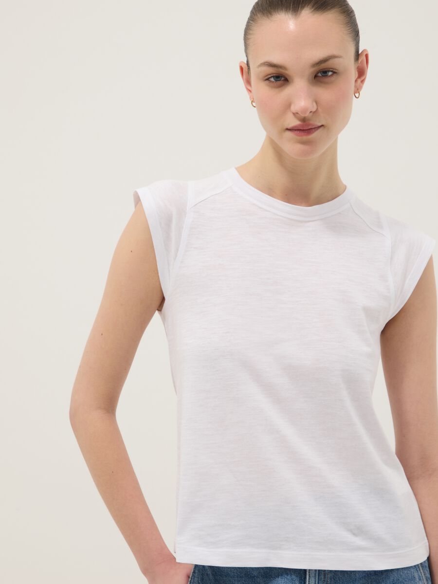 &Lambda;&epsilon;&upsilon;&kappa;ό &kappa;&omicron;&nu;&tau;&omicron;&mu;ά&nu;&iota;&kappa;&omicron; &mu;&pi;&lambda;&omicron;&upsilon;&zeta;ά&kappa;&iota; &alpha;&pi;ό &kappa;&alpha;&theta;&alpha;&rho;ό &beta;&alpha;&mu;&beta;ά&kappa;&iota; &kappa;&alpha;&nu;&omicron;&nu;&iota;&kappa;ή&sigmaf; &epsilon;&phi;&alpha;&rho;&mu;&omicron;&gamma;ή&sigmaf;_3