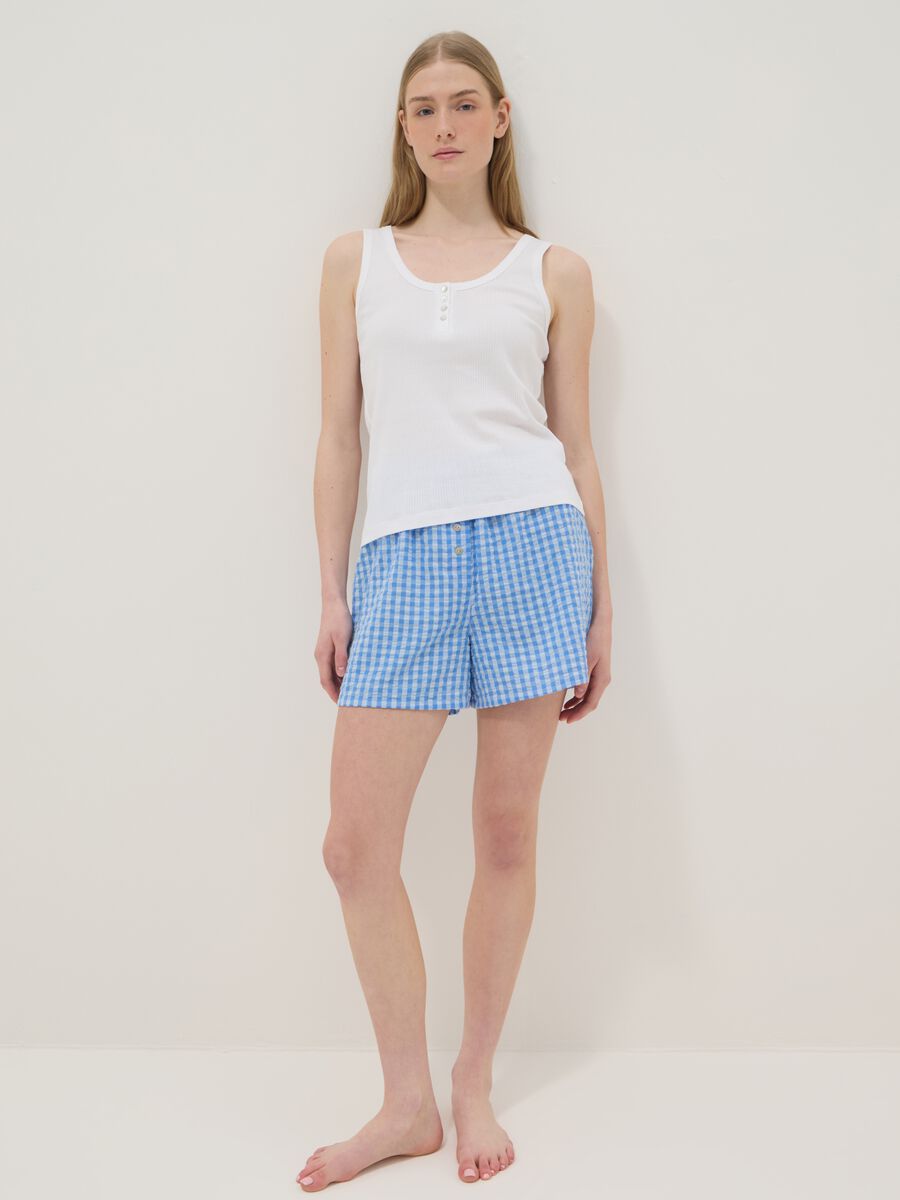 Regular-fit pure cotton checked pyjama shorts in white and light blue_0