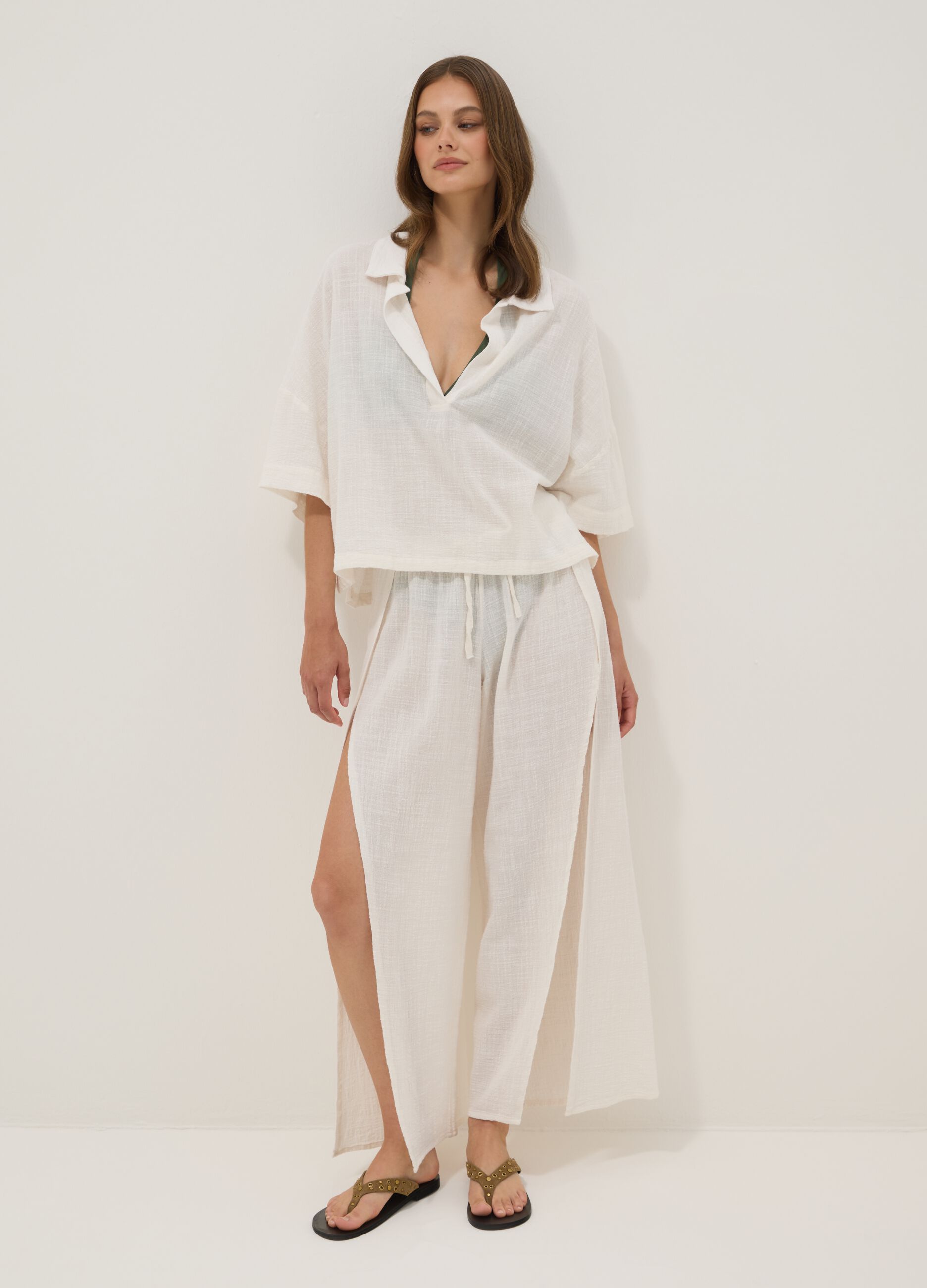 Short white pure cotton kaftan with V-neck