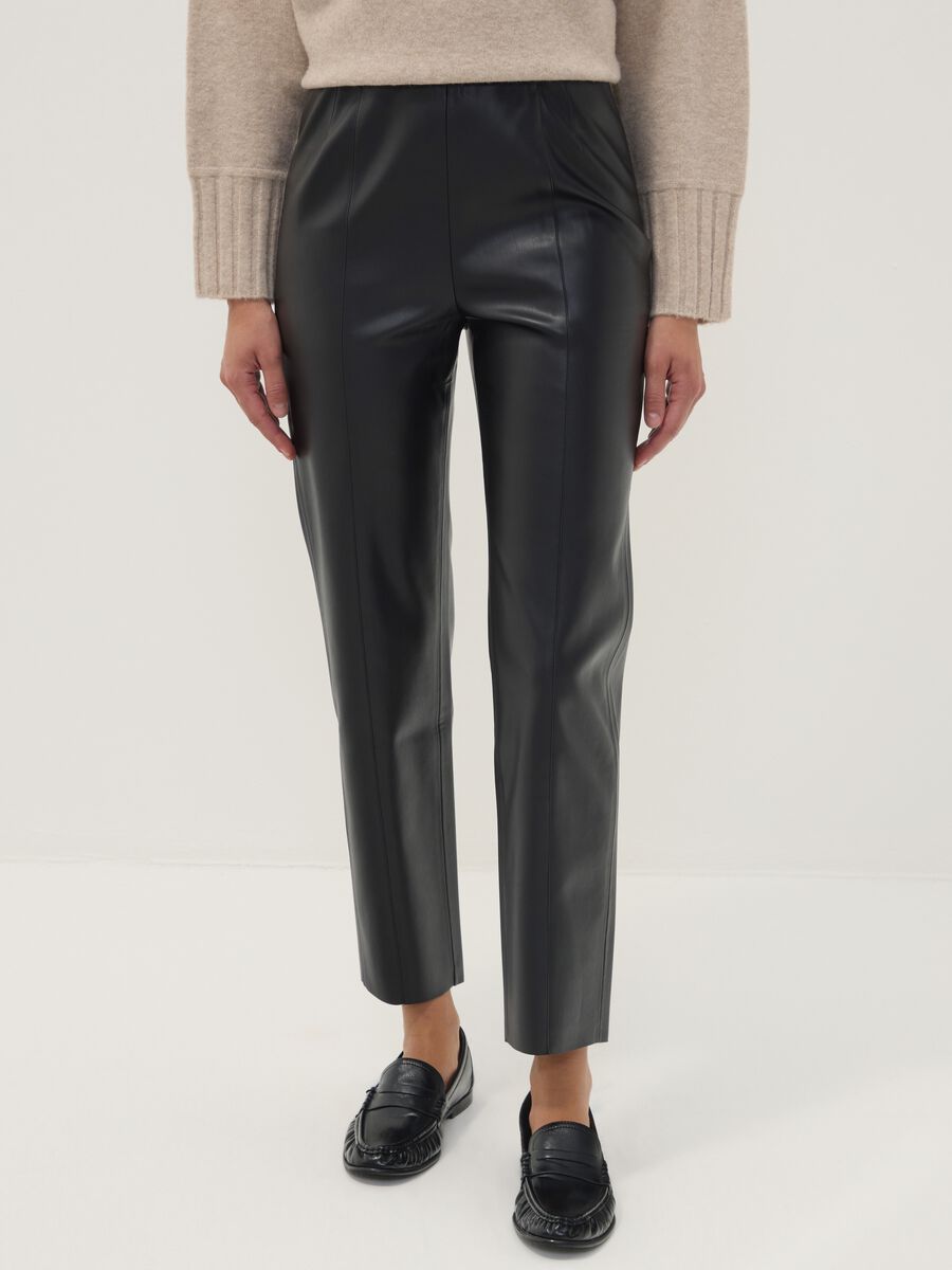 Leggings neri slim fit con vita regular ed elastico_1