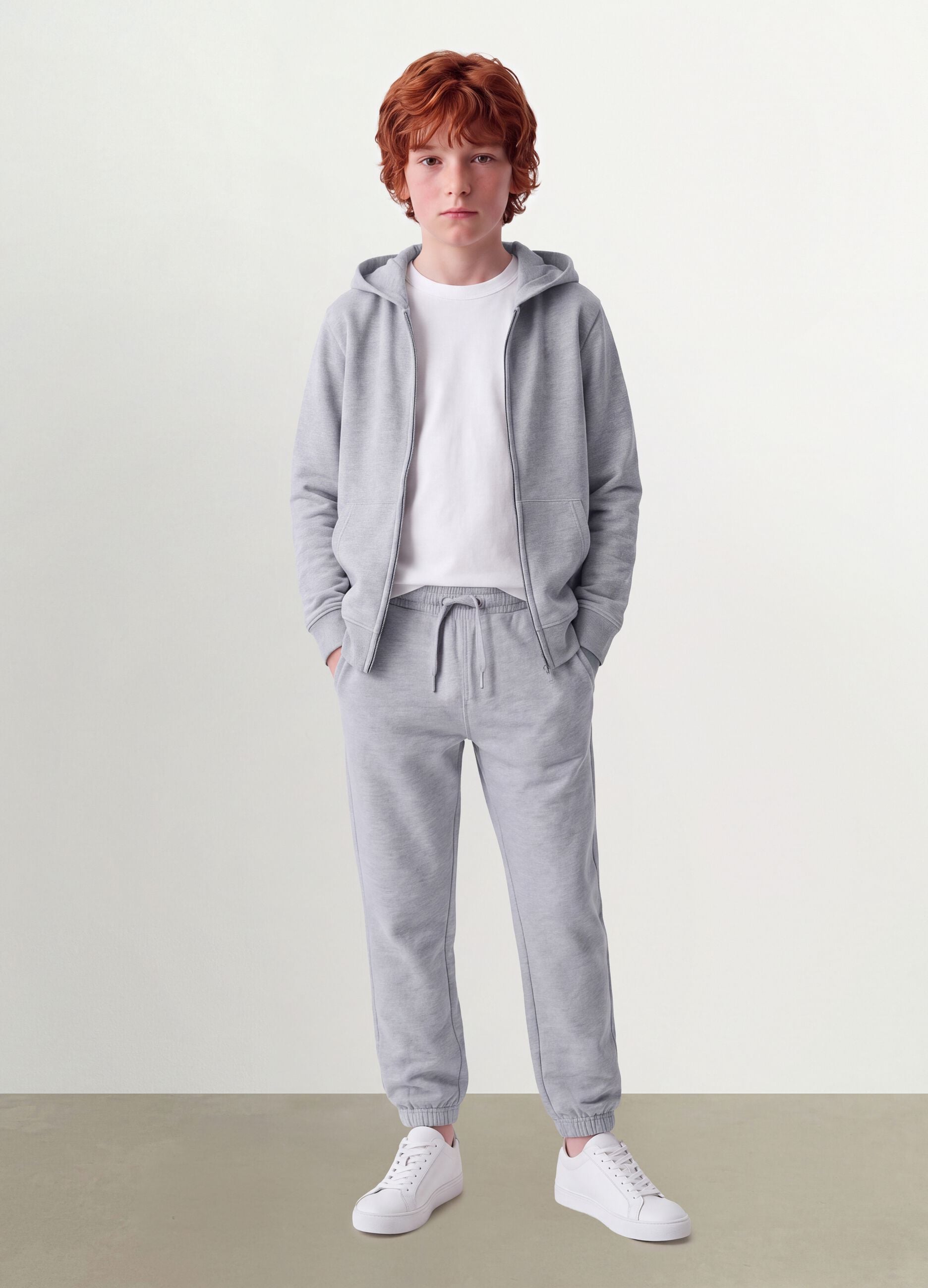 Grey hoodie in 100% organic cotton, regular fit, for boys