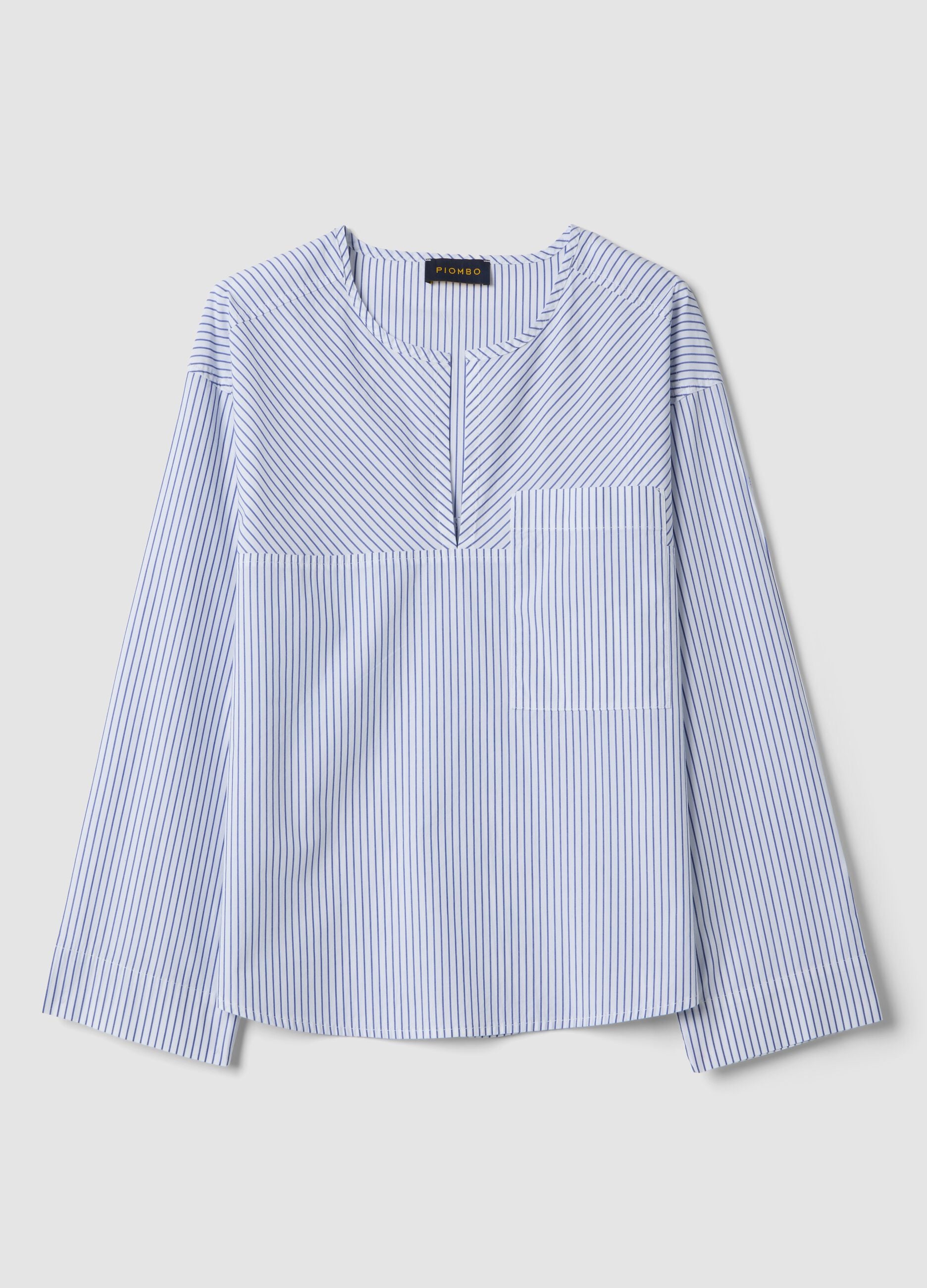 Camisa de puro algod&atilde;o &agrave;s riscas multicolores com corte regular e bolso