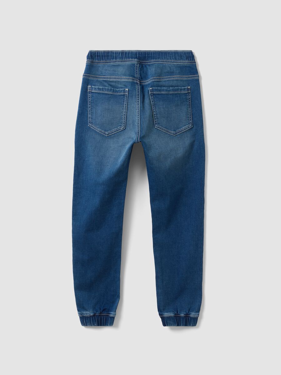 Blue stretch cotton jogger jeans with drawstring for boys_2