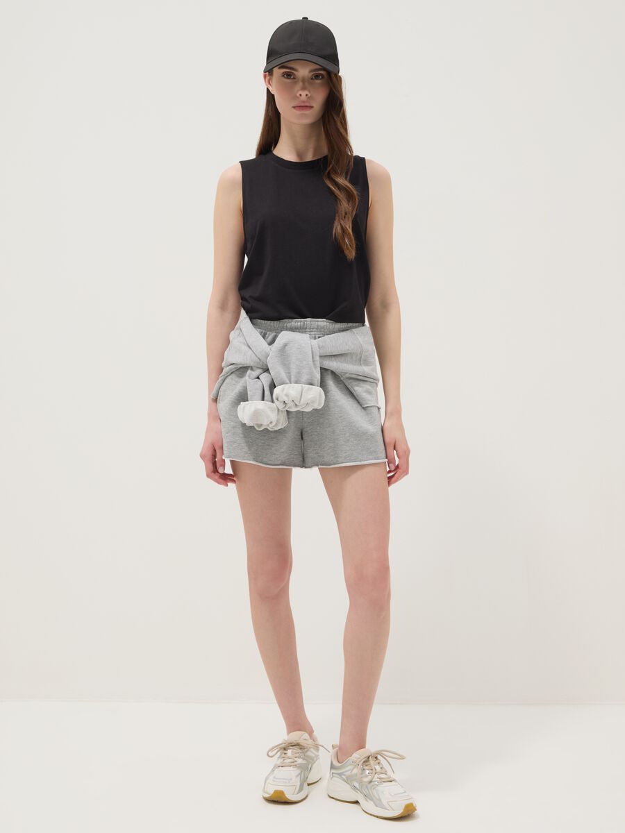 Schwarzes Tanktop aus reiner Baumwolle_2