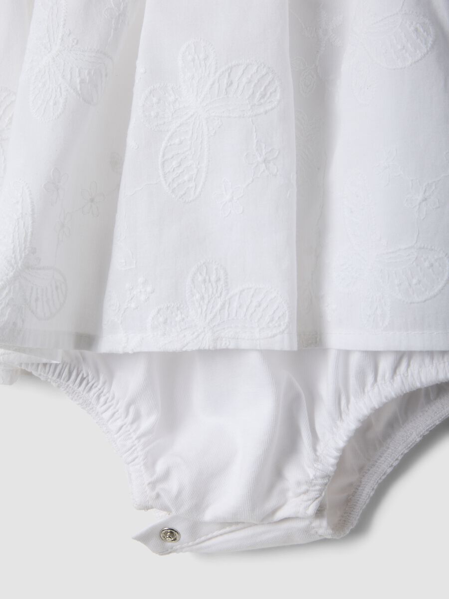 White pure cotton baby girl romper with embroidery_2