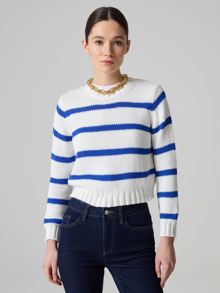 Pullover cropped in cotone a righe_0