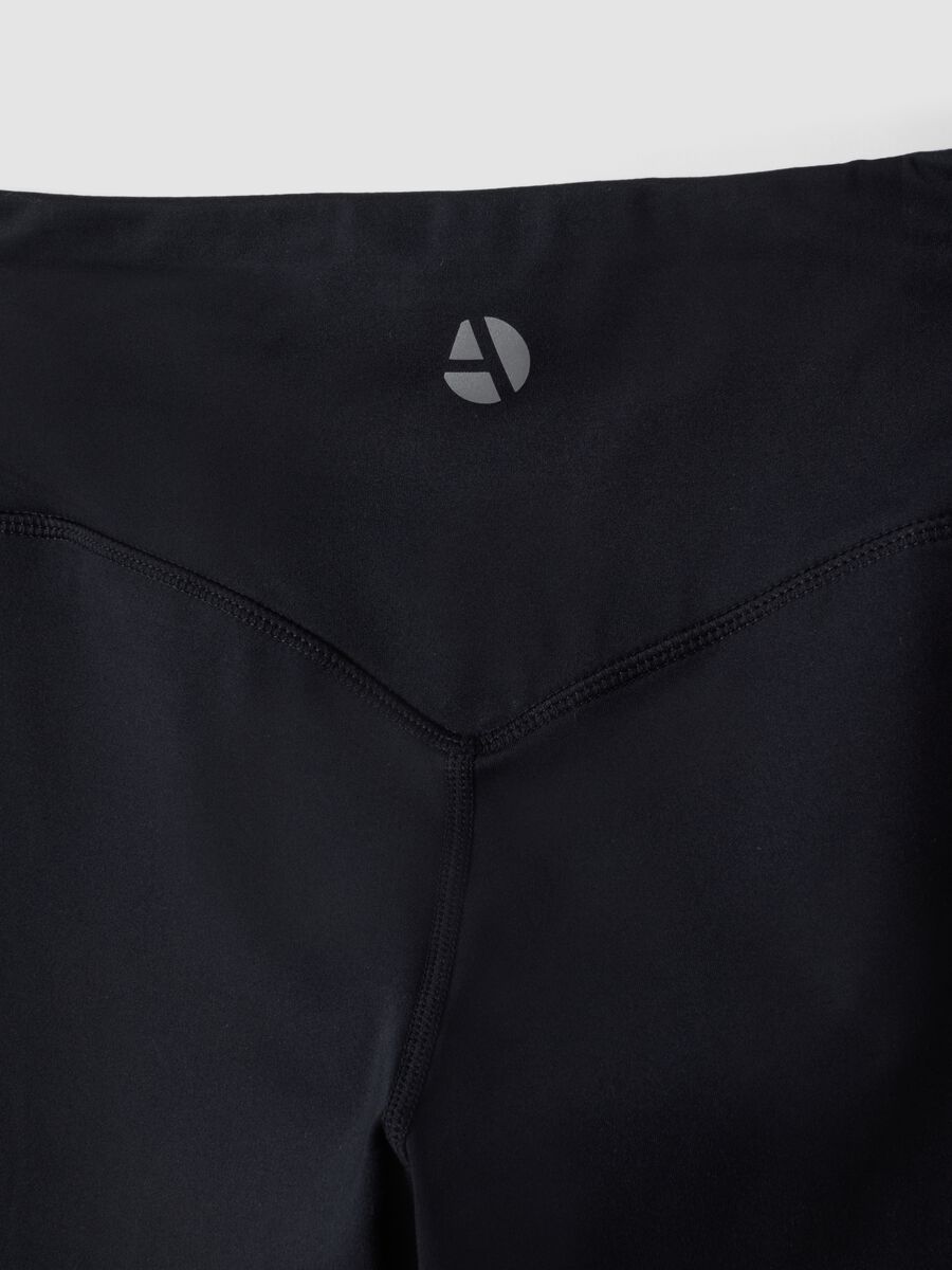 Black high-waisted stretch leggings_9