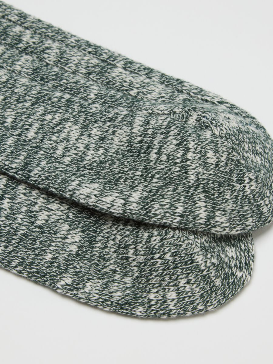 White and green cotton blend knitted socks_2