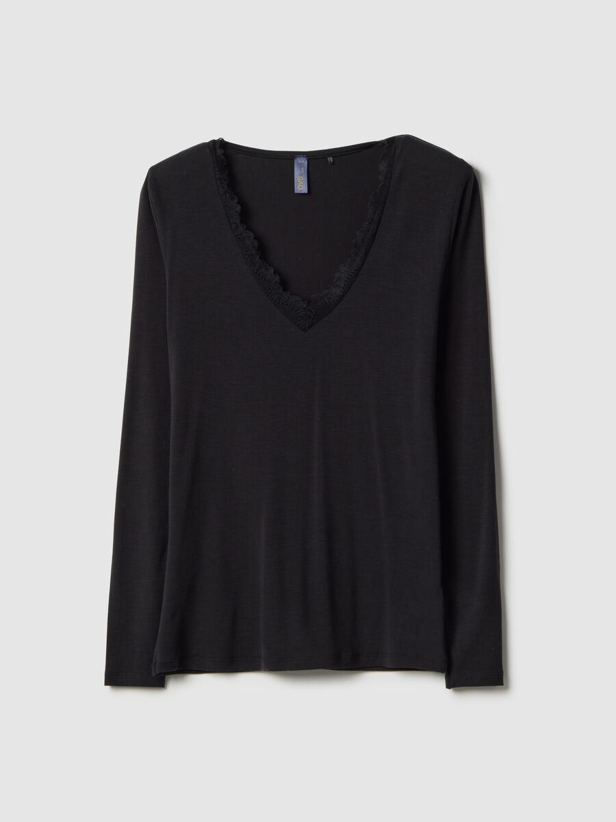 Black long sleeve top regular fit with lace trim_4