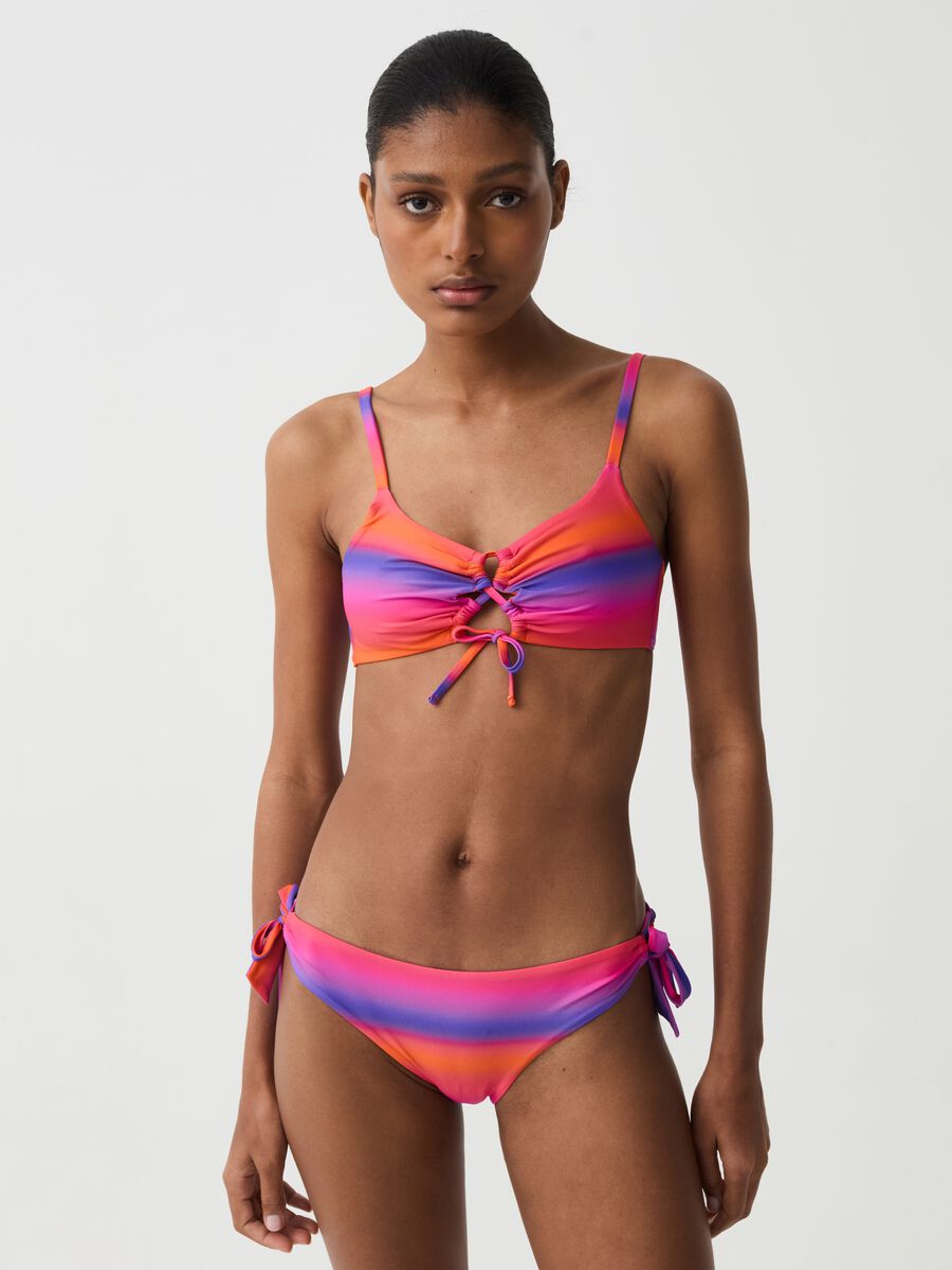 Bikini briefs with faded stripe pattern_0