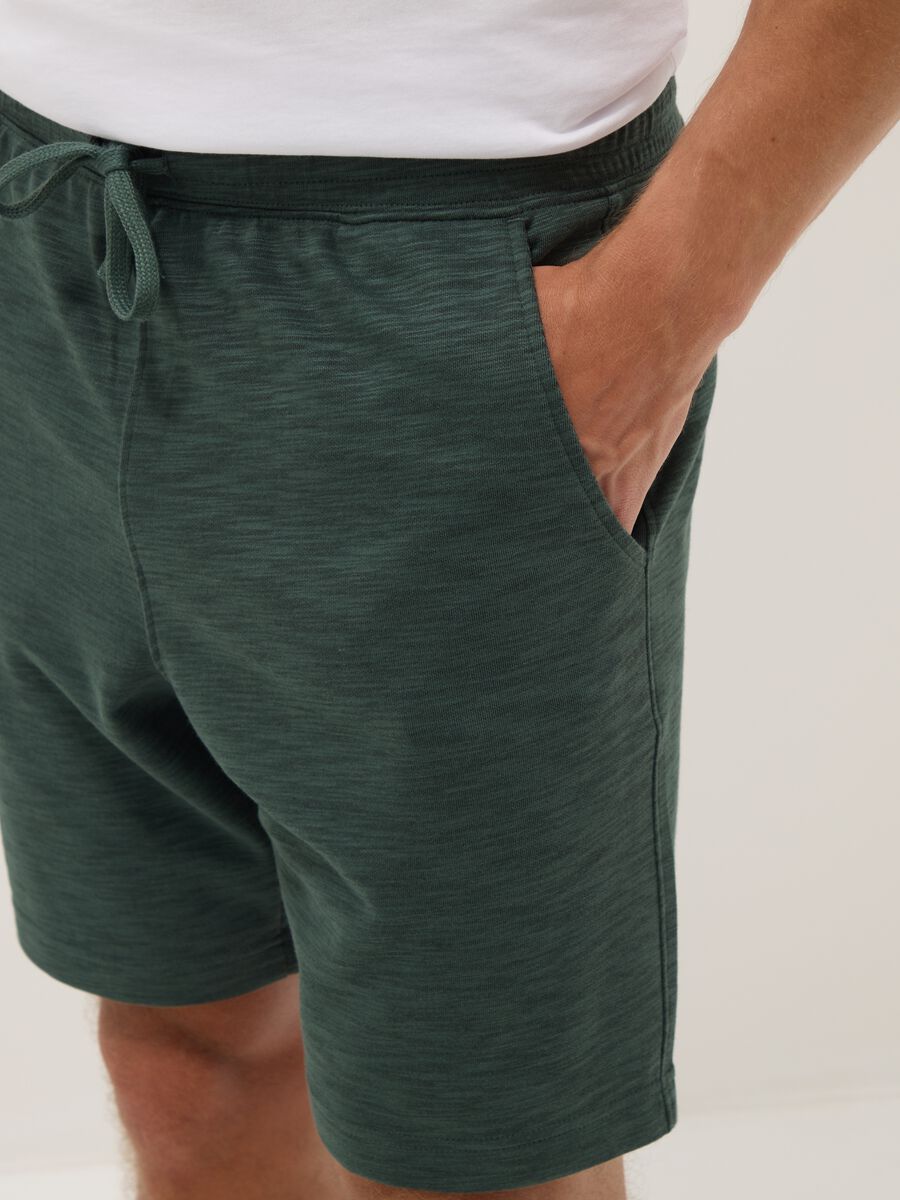 Green cotton-blend regular-fit pyjama shorts_3