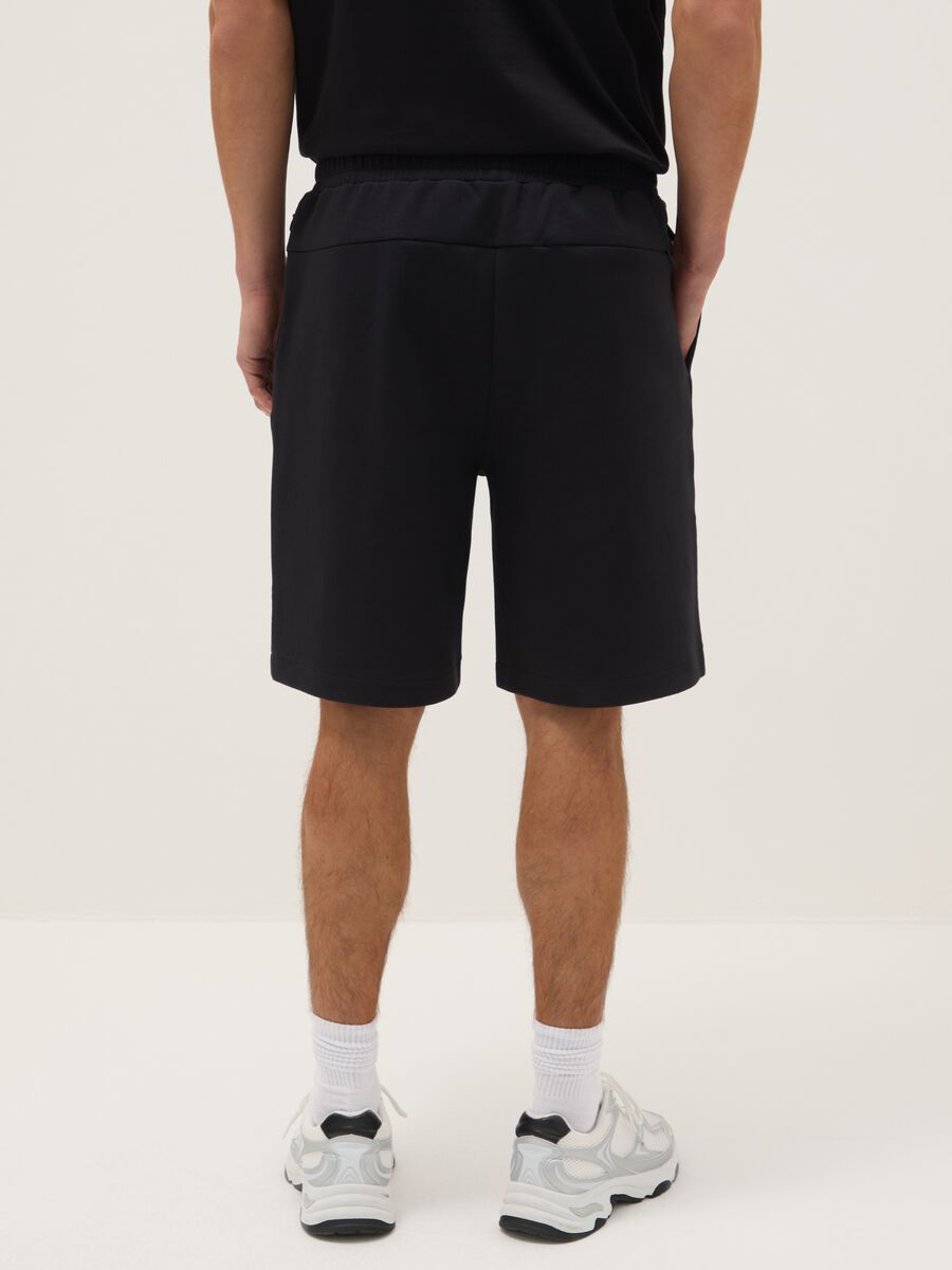 Black Stretch Cotton Bermuda Shorts Regular Fit_2