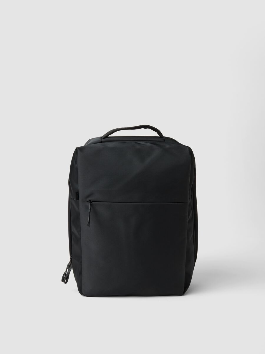 Black water-repellent backpack with front pocket and padded shoulder straps_0