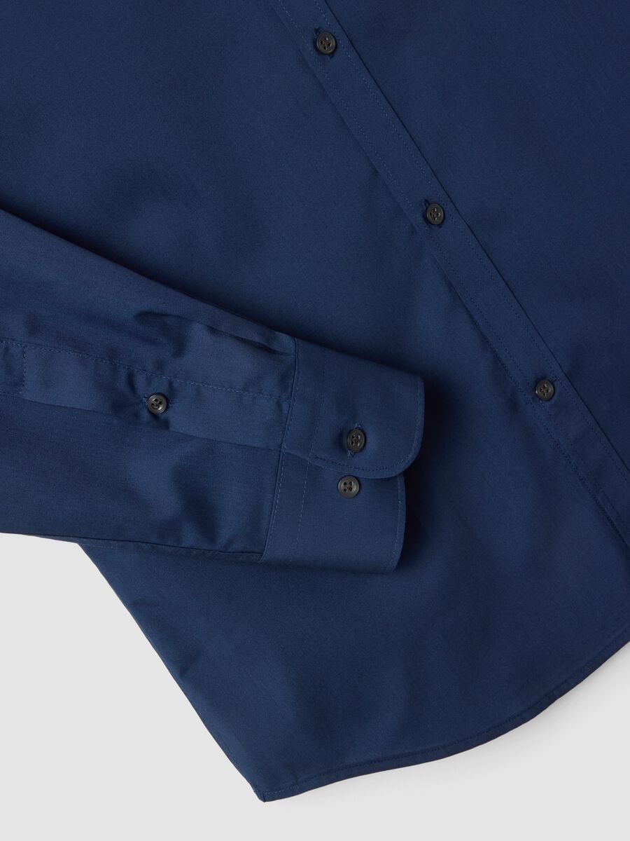 Blue slim-fit shirt with classic collar, easy-iron finish_6